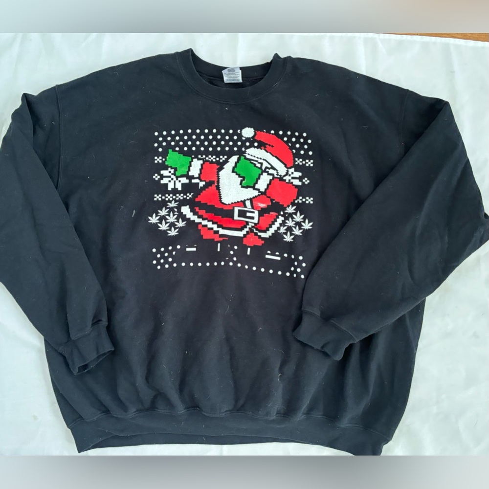 Gildan Men’s “Dabbing Santa” Graphic Crew Neck Sweatshirt in Black Sz 4XL
